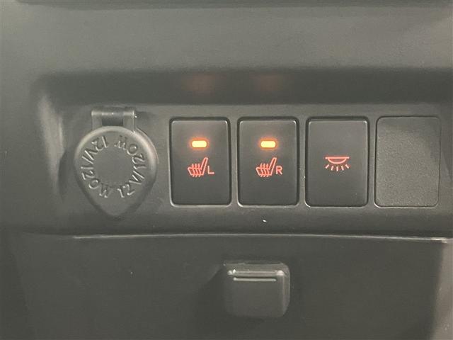 ルーミー Ｇ　コージーエディション　キ－フリ－　Ｂカメラ　ＬＥＤヘッドライト　ウォークスルー　横滑り防止装置　点検記録簿　メディアプレイヤー接続　クルーズコントロール　スマートキーシステム　ナビＴＶ　イモビ　オートエアコン　ＥＴＣ装備（16枚目）