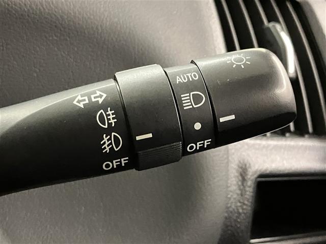 プリウスアルファ Ｓツーリングセレクション・Ｇ’ｓ　イモビライザー　ローダウン　インテリキー　ＡＷ　ＬＥＤ　フルセグテレビ　カーテンエアバッグ　エアバッグ　ドラレコ付　ＥＴＣ車載器　横滑り防止機能　パワーステアリング　ナビＴＶ　オートエアコン　ＡＢＳ（18枚目）