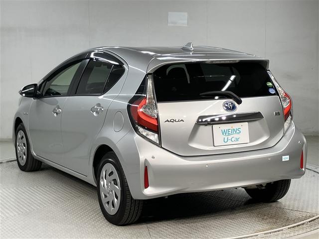 アクア Ｓスタイルブラック　ＡＵＸ端子　バックモニタ－　地デジフルセグ　ナビＴＶ　イモビライザー　ＬＥＤライト　スマートキープッシュスタート　１オーナー　ＥＴＣ付き　Ｗエアバッグ　キーフリ　メモリーナビゲーション　ドラレコ付き（4枚目）