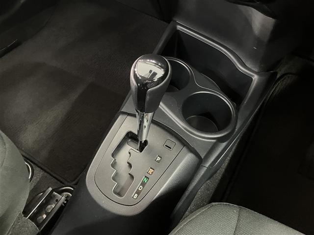 アクア Ｓスタイルブラック　ＡＵＸ端子　バックモニタ－　地デジフルセグ　ナビＴＶ　イモビライザー　ＬＥＤライト　スマートキープッシュスタート　１オーナー　ＥＴＣ付き　Ｗエアバッグ　キーフリ　メモリーナビゲーション　ドラレコ付き（11枚目）