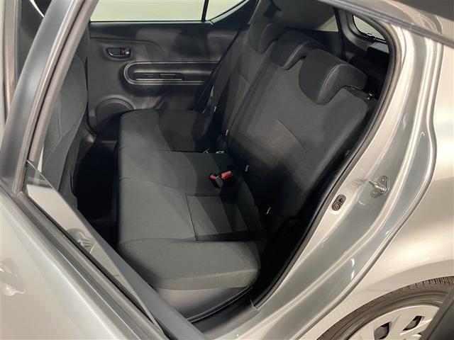 アクア Ｓスタイルブラック　ＡＵＸ端子　バックモニタ－　地デジフルセグ　ナビＴＶ　イモビライザー　ＬＥＤライト　スマートキープッシュスタート　１オーナー　ＥＴＣ付き　Ｗエアバッグ　キーフリ　メモリーナビゲーション　ドラレコ付き（18枚目）