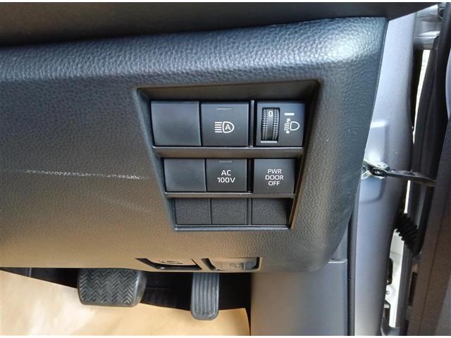 ノア ハイブリッドＧ　パワースライドドア　ＬＥＤヘッドライト　バックモニター　フルセグＴＶ　ミュージックプレイヤー接続可　ＥＴＣ　アルミホイール　３列シート　４ＷＤ　衝突被害軽減システム　ＤＶＤ再生　ＡＣ１００Ｖ（11枚目）