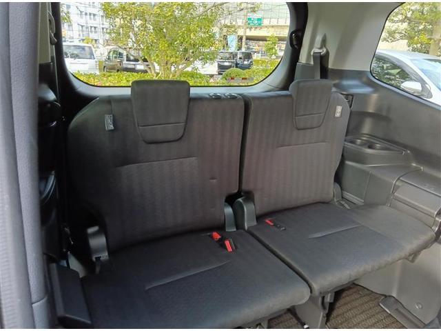 ノア ハイブリッドＧ　パワースライドドア　ＬＥＤヘッドライト　バックモニター　フルセグＴＶ　ミュージックプレイヤー接続可　ＥＴＣ　アルミホイール　３列シート　４ＷＤ　衝突被害軽減システム　ＤＶＤ再生　ＡＣ１００Ｖ（15枚目）