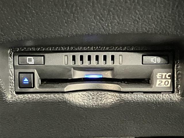 プリウス Ａツーリングセレクション・ブラックエディション　ＬＥＤライト　１オーナー　ＡＣ１００Ｖ電源　Ｂカメラ　アルミホイール　スマートキー　オートクルーズコントロール　ＡＣ　ＥＴＣ　定期点検記録簿　ミュージックプレイヤー接続可　キーフリー　フルセグＴＶ（8枚目）