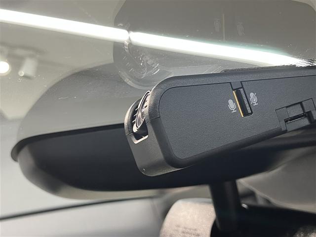 プリウス Ａツーリングセレクション・ブラックエディション　ＬＥＤライト　１オーナー　ＡＣ１００Ｖ電源　Ｂカメラ　アルミホイール　スマートキー　オートクルーズコントロール　ＡＣ　ＥＴＣ　定期点検記録簿　ミュージックプレイヤー接続可　キーフリー　フルセグＴＶ（9枚目）