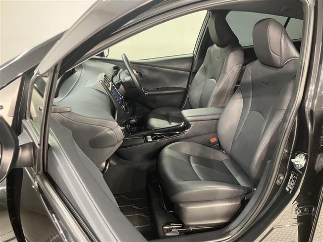 プリウス Ａツーリングセレクション・ブラックエディション　ＬＥＤライト　１オーナー　ＡＣ１００Ｖ電源　Ｂカメラ　アルミホイール　スマートキー　オートクルーズコントロール　ＡＣ　ＥＴＣ　定期点検記録簿　ミュージックプレイヤー接続可　キーフリー　フルセグＴＶ（16枚目）