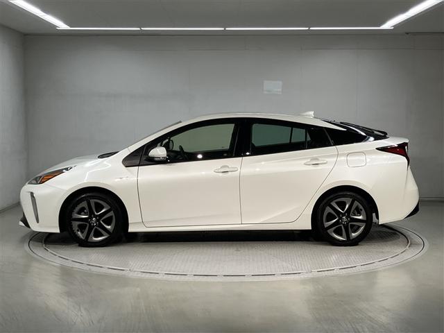 プリウス Ｓツーリングセレクション　エアバック　Ｂモニ　ＬＥＤヘッド　イモビ　オートクルーズ　横滑り防止　サイドエアバック　ＥＴＣ　スマートキー　メモリ－ナビ　助手席エアバック　ナビＴＶ　ＡＢＳ　ＡＷ　フルオートエアコン　ワンセグ（2枚目）