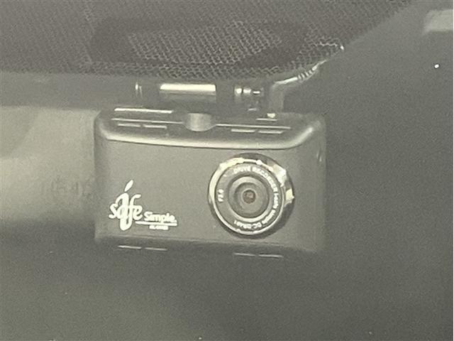 アクア Ｓ　スマートキープッシュスタート　キーレスエントリ　ドラレコ付　フルセグ地デジ　イモビ　ナビ＆ＴＶ　オートエアコン　デュアルエアバック　ＥＳＣ　Ｂカメラ　パワーウィンドウ　ＡＵＸ端子　ＥＴＣ　ＳＲＳ（9枚目）