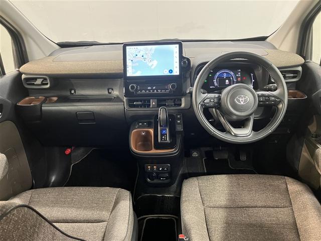 シエンタ ハイブリッドＺ　ＴＳＳ　エアバック　キーレスエントリー　ナビＴＶ　イモビライザー　バックモニター　ＬＥＤヘッドライト　ＥＴＣ車載器　横滑り防止　スマートキー　オートエアコン　サイドエアバッグ　ＷＳＲＳ　ドラレコ（5枚目）