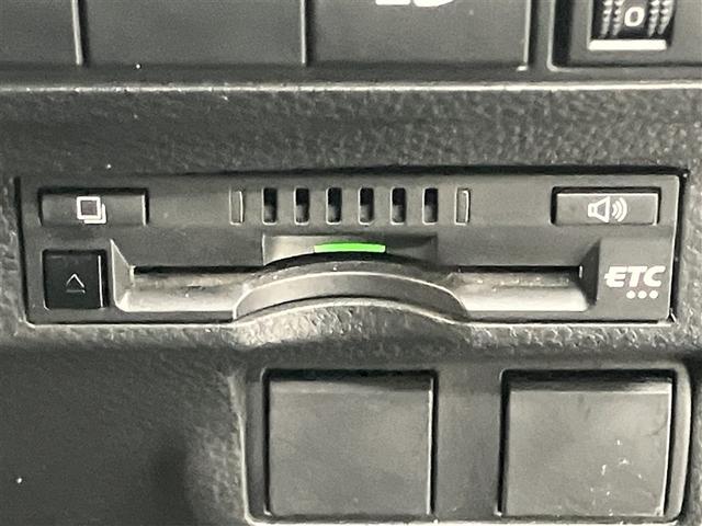 カローラクロス Ｇ　エアバッグ　横滑り防止機能　プリクラッシュセーフティシステム　オートクルーズ　ＡＢＳ　キーフリーシステム　バックモニタ－　ＥＴＣ車載器　イモビライザー　Ｗエアバック　スマ－トキ－　エアコン（10枚目）