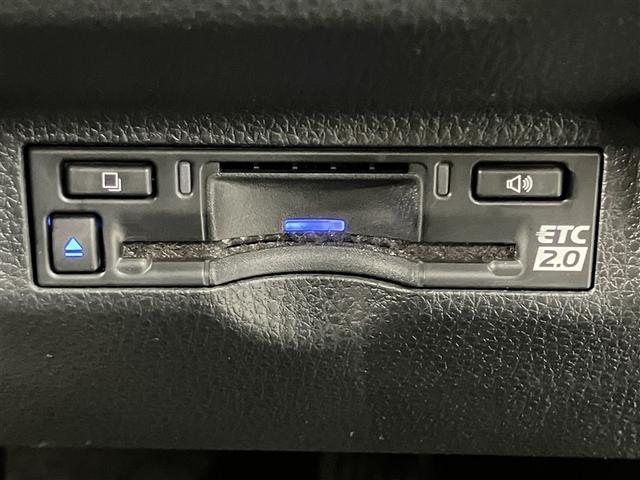 シエンタ Ｚ　１オナ　Ｗ電動ドア　イモビ　クルーズＣ　ＬＥＤヘッドランプ　ＥＴＣ　Ｓキー　横滑り防止機能　メモリーナビ　パワーウィンドウ　エアバック　ＡＢＳ　ドラレコ　カーテンエアバック　ウォークスルー　ナビ＆ＴＶ（9枚目）