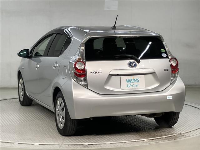 アクア Ｓ　キーレスエントリ　ナビ＆ＴＶ　オートエアコン　デュアルエアバック　ＥＳＣ　Ｂカメラ　パワーウィンドウ　ＡＵＸ端子　ＳＲＳ　ワンセグＴＶ　パワーステアリング　ＡＢＳ　メモリーナビ（4枚目）