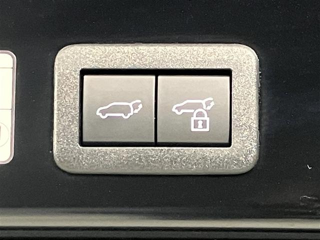 カローラクロス Ｚ　ムーンルーフ　エアロ　横滑り防止機能　盗難防止装置　メモリナビ　ドラレコ付　バックガイドモニター　クルーズコントロール　地デジ　エアバッグ　キーフリーシステム　パワ－シ－ト　ＡＡＣ　ＥＴＣ車載器　ＡＷ（23枚目）