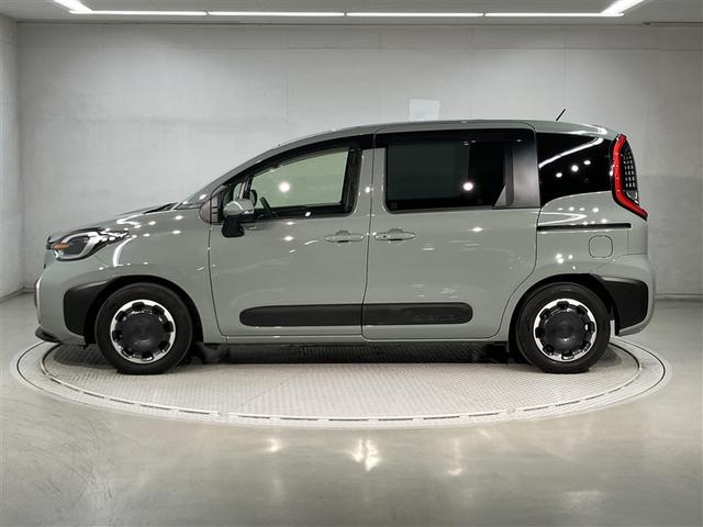 シエンタ ハイブリッドＺ　ＴＳＳ　エアバック　キーレスエントリー　ナビＴＶ　イモビライザー　バックモニター　ＬＥＤヘッドライト　ＥＴＣ車載器　横滑り防止　スマートキー　オートエアコン　サイドエアバッグ　ＷＳＲＳ　３列シート（2枚目）