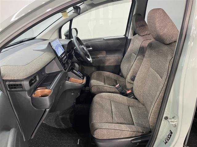 シエンタ ハイブリッドＺ　ＴＳＳ　エアバック　キーレスエントリー　ナビＴＶ　イモビライザー　バックモニター　ＬＥＤヘッドライト　ＥＴＣ車載器　横滑り防止　スマートキー　オートエアコン　サイドエアバッグ　ＷＳＲＳ　３列シート（18枚目）