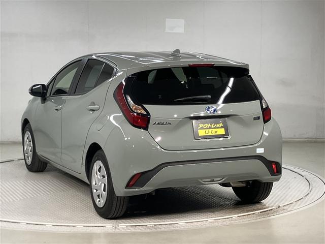 アクア Ｘ　テレビ　踏み間違い防止　１００Ｖ　イモビ　フルセグ　点検記録簿　ＬＥＤヘッドライト　スマートキー　横滑り防止機能　キーレスエントリー　ワンオーナー　オートクルーズ　オートエアコン　ＥＴＣ　ＡＢＳ（4枚目）