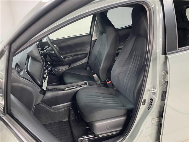 アクア Ｘ　テレビ　踏み間違い防止　１００Ｖ　イモビ　フルセグ　点検記録簿　ＬＥＤヘッドライト　スマートキー　横滑り防止機能　キーレスエントリー　ワンオーナー　オートクルーズ　オートエアコン　ＥＴＣ　ＡＢＳ（17枚目）