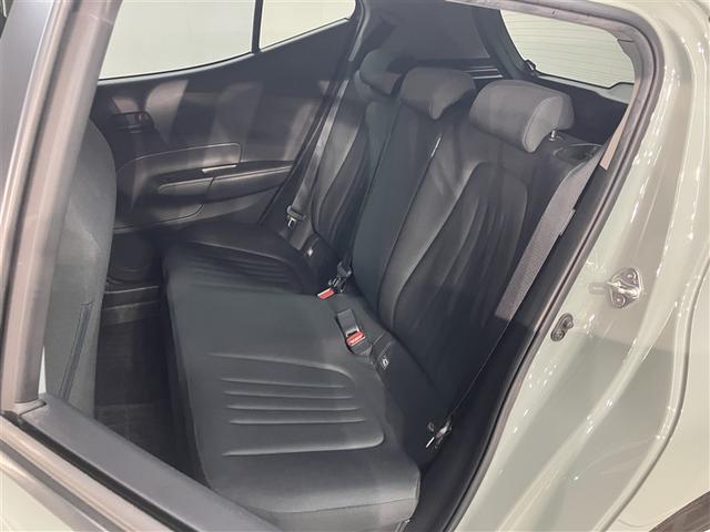 アクア Ｘ　テレビ　踏み間違い防止　１００Ｖ　イモビ　フルセグ　点検記録簿　ＬＥＤヘッドライト　スマートキー　横滑り防止機能　キーレスエントリー　ワンオーナー　オートクルーズ　オートエアコン　ＥＴＣ　ＡＢＳ（18枚目）