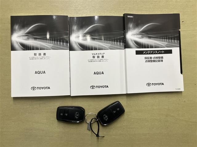 アクア Ｘ　テレビ　踏み間違い防止　１００Ｖ　イモビ　フルセグ　点検記録簿　ＬＥＤヘッドライト　スマートキー　横滑り防止機能　キーレスエントリー　ワンオーナー　オートクルーズ　オートエアコン　ＥＴＣ　ＡＢＳ（21枚目）