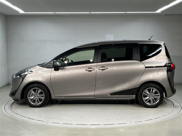 シエンタ Ｇ　クエロ　軽減ブレーキ　両側自動ドア　Ｉストップ　後カメラ　ワンオーナー車　デュアルエアバック　パワーウィンドウ　フルオートエアコン　ウォークスルー　ＬＥＤヘッド　ナビ＆ＴＶ　スマキー　ＶＳＣ　３列　キーレス（2枚目）