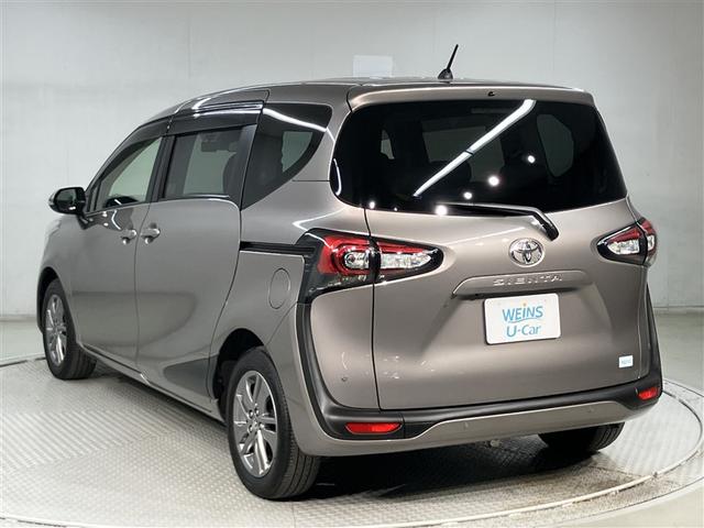 シエンタ Ｇ　クエロ　軽減ブレーキ　両側自動ドア　Ｉストップ　後カメラ　ワンオーナー車　デュアルエアバック　パワーウィンドウ　フルオートエアコン　ウォークスルー　ＬＥＤヘッド　ナビ＆ＴＶ　スマキー　ＶＳＣ　３列　キーレス（4枚目）