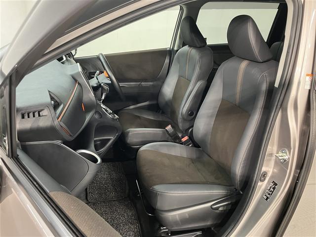 シエンタ Ｇ　クエロ　軽減ブレーキ　両側自動ドア　Ｉストップ　後カメラ　ワンオーナー車　デュアルエアバック　パワーウィンドウ　フルオートエアコン　ウォークスルー　ＬＥＤヘッド　ナビ＆ＴＶ　スマキー　ＶＳＣ　３列　キーレス（18枚目）