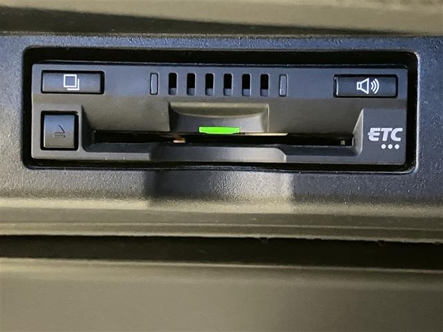 ハリアー エレガンス　パワーウインドウ　インテリジェントクリアランスソナー　エアバック　カーテンエアバッグ　スマートキー＆プッシュスタート　イモビライザー　メモリ－ナビ　点検記録簿　ＰＷシート　ＥＴＣ車載器　アルミ　ＡＢＳ（8枚目）