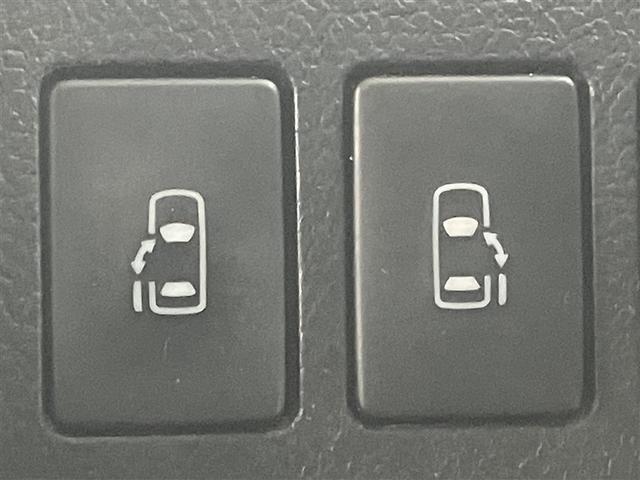 ヴォクシー X Lエディション 地デジテレビ WSRS ナビ・TV バックモニタ- 3列シート メモリーナビ パワーステアリング ABS DVD パワーウインドウ ウォークスルー 運転席エアバッグ キーレスエントリ 両側パワスラドア(8枚目)