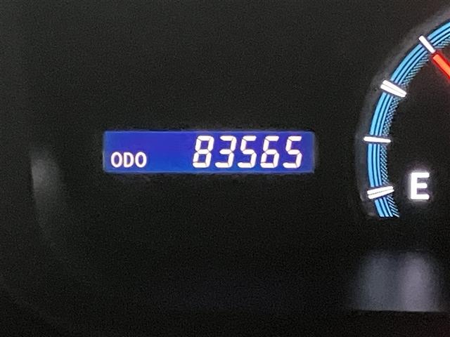 ヴォクシー X Lエディション 地デジテレビ WSRS ナビ・TV バックモニタ- 3列シート メモリーナビ パワーステアリング ABS DVD パワーウインドウ ウォークスルー 運転席エアバッグ キーレスエントリ 両側パワスラドア(11枚目)