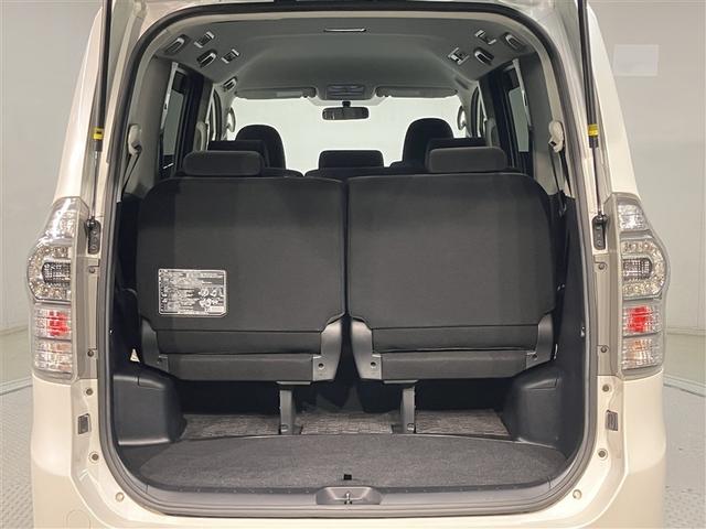 ヴォクシー X Lエディション 地デジテレビ WSRS ナビ・TV バックモニタ- 3列シート メモリーナビ パワーステアリング ABS DVD パワーウインドウ ウォークスルー 運転席エアバッグ キーレスエントリ 両側パワスラドア(16枚目)