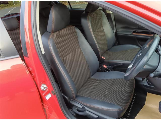 アクア Ｘ－アーバン　キーフリーシステム　横滑り防止システム　ＤＶＤ再生可　パワステ　フルセグＴＶ　スマートキ－　デュアルエアバック　運転席エアバッグ　ナビＴＶ　ＥＴＣ車載器　ドラレコ　エアコン　ＬＥＤヘッドライト　ＡＢＳ（7枚目）