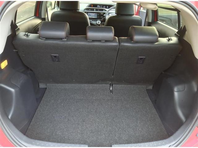 アクア Ｘ－アーバン　キーフリーシステム　横滑り防止システム　ＤＶＤ再生可　パワステ　フルセグＴＶ　スマートキ－　デュアルエアバック　運転席エアバッグ　ナビＴＶ　ＥＴＣ車載器　ドラレコ　エアコン　ＬＥＤヘッドライト　ＡＢＳ（8枚目）