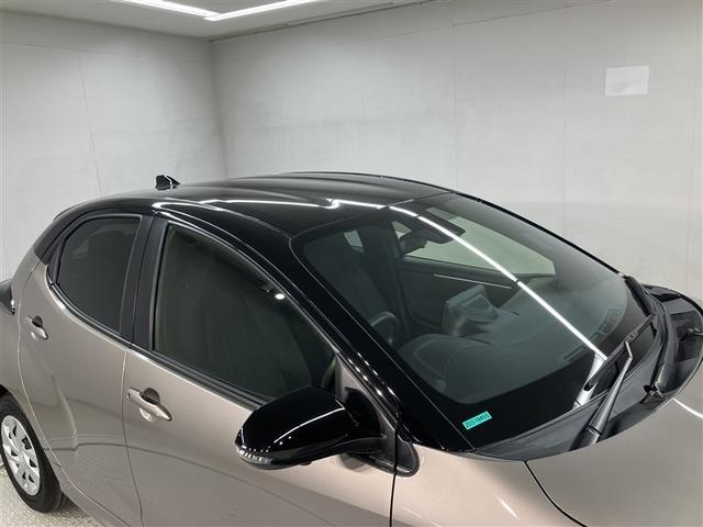 ヤリス Ｇ　プリクラッシュブレーキ　バックガイドモニター　メモリナビ　オートエアコン　クルーズコントロール　整備記録簿　ナビ　ＬＥＤヘッドライト　横滑り防止機能　サイドエアバック　エアバッグ　ＡＢＳ　ＥＴＣ（20枚目）