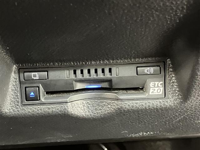 ヤリス ハイブリッドＺ　キーフリーシステム　ＡＣ１００Ｖ　デュアルエアバック　ナビ　ドラレコ付　記録簿有　ＡＷ　ＬＥＤライト　スマートキ　ＶＳＣ　ＥＴＣ付き　エアコン　クルコン　カーテンエアバック　ＡＢＳ　パワステ　衝突回避（10枚目）