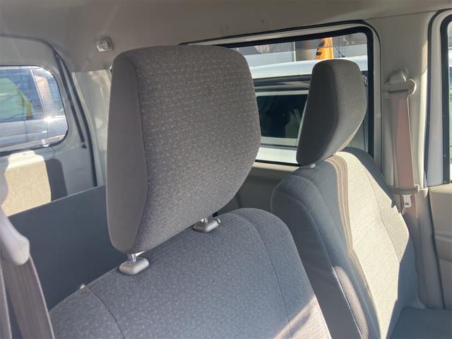 エブリイ ＰＣ　エアコン　パワーウィンドウ　パワーステアリング　運転席エアバック　助手席エアバック　盗難防止システム　ナビ　衝突安全ボディ（16枚目）