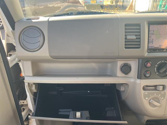 エブリイ ＰＣ　エアコン　パワーウィンドウ　パワーステアリング　運転席エアバック　助手席エアバック　盗難防止システム　ナビ　衝突安全ボディ（21枚目）