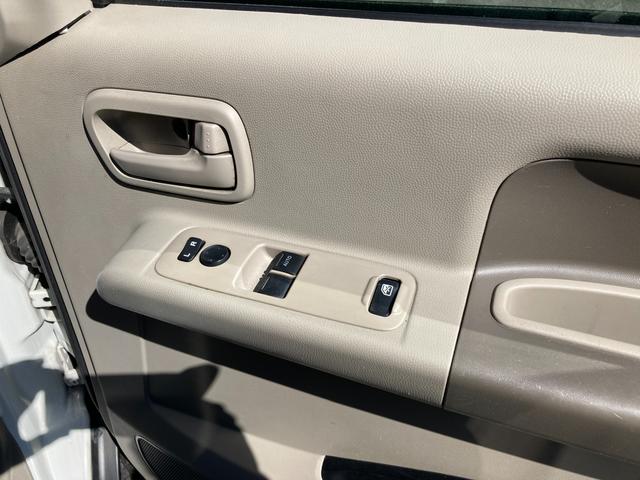 バスター 1年保証 キーレス前席 パワーウィンドウ 電動格納ミラープライバシーガラス ETC CDデッキ ルーフキャリア(8枚目)