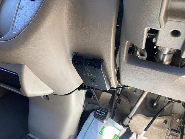 バスター 1年保証 キーレス前席 パワーウィンドウ 電動格納ミラープライバシーガラス ETC CDデッキ ルーフキャリア(10枚目)