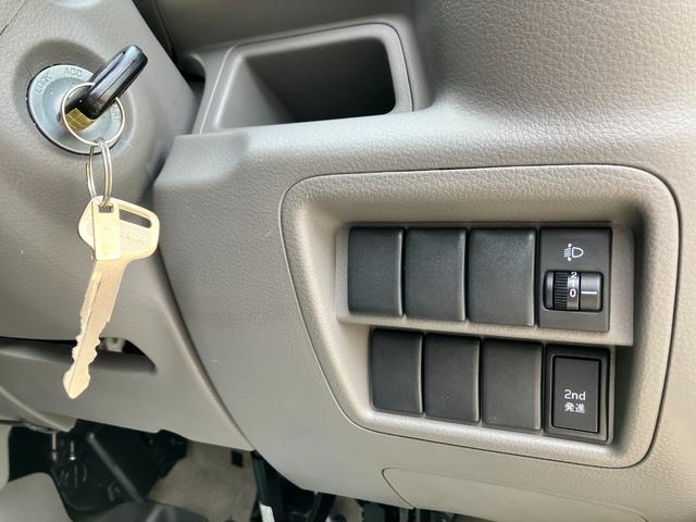 エブリイ ジョイン　１年保証　１オーナー　禁煙車　キーレス　リヤヒーター　２速発進　ＥＴＣ　純正ＣＤ　ＡＵＸ接続　Ｗエアバック（6枚目）