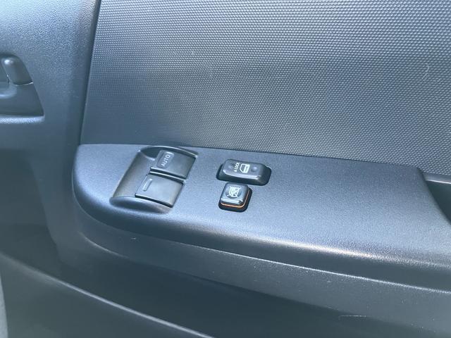 ハイエースバン パワーゲート 1年保証 1オーナー 整備記録18枚 ラッシング 5ドア 3人乗り キーレス ETC カロッツェリア製ナビ バックカメラ DVD/CD/SD(27枚目)