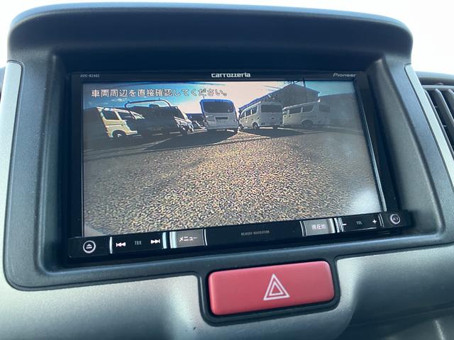 ＮＶ１００クリッパーバン ＧＸ　禁煙　４速ＡＴ　４席ＰＷ　電格ミラー　カロッツェリアナビ　バックカメラ　Ｂｌｕｅｔｏｏｔｈ　ＤＶＤＣＤ　ＵＳＢ　ＥＴＣ　オートライト　ソナー　デュアルカメラサポート　衝突軽減　車線逸脱防止　誤発進抑制（6枚目）