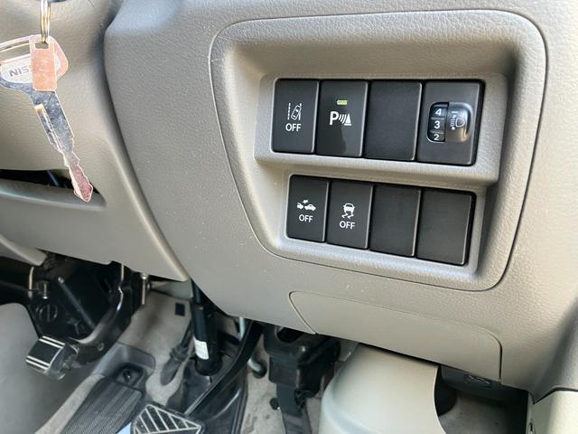 ＮＶ１００クリッパーバン ＧＸ　禁煙　４速ＡＴ　４席ＰＷ　電格ミラー　カロッツェリアナビ　バックカメラ　Ｂｌｕｅｔｏｏｔｈ　ＤＶＤＣＤ　ＵＳＢ　ＥＴＣ　オートライト　ソナー　デュアルカメラサポート　衝突軽減　車線逸脱防止　誤発進抑制（7枚目）