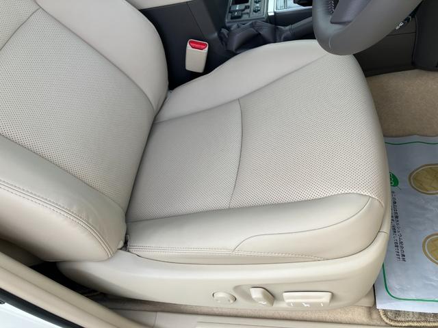 ランドクルーザープラド ＴＸ　Ｌパッケージ　オプション合計９６１，２００円　Ｔコネクトナビ　スーパーライヴサウンド　マルチモニター　ＢＳＭ　ムーンルーフ　モデリスタフルキット／マフラー　セーフティセンス　カープレイ　本革電動　ベンチレーション（14枚目）