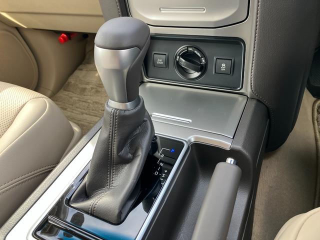 ランドクルーザープラド ＴＸ　Ｌパッケージ　オプション合計９６１，２００円　Ｔコネクトナビ　スーパーライヴサウンド　マルチモニター　ＢＳＭ　ムーンルーフ　モデリスタフルキット／マフラー　セーフティセンス　カープレイ　本革電動　ベンチレーション（29枚目）