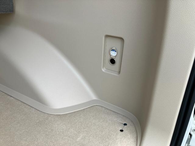 ランドクルーザープラド ＴＸ　Ｌパッケージ　オプション合計９６１，２００円　Ｔコネクトナビ　スーパーライヴサウンド　マルチモニター　ＢＳＭ　ムーンルーフ　モデリスタフルキット／マフラー　セーフティセンス　カープレイ　本革電動　ベンチレーション（39枚目）