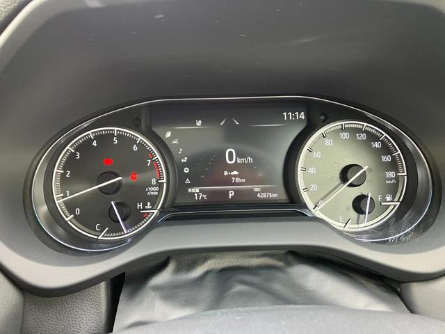 ハリアー Ｚ　レザーパッケージ　１年保証　禁煙　サンルーフ　黒革電動ベンチレーション　カープレイ　デジタルミラー前後ドラレコ　電動リヤゲート　ＥＴＣ２．０　ＪＢＬ　全周囲カメラ　フルセグ　カーテンエアバック　セーフティセンス　ＢＳＭ（26枚目）