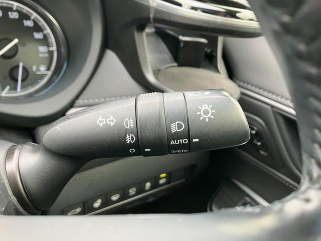 ハリアー Ｚ　レザーパッケージ　１年保証　禁煙　サンルーフ　黒革電動ベンチレーション　カープレイ　デジタルミラー前後ドラレコ　電動リヤゲート　ＥＴＣ２．０　ＪＢＬ　全周囲カメラ　フルセグ　カーテンエアバック　セーフティセンス　ＢＳＭ（32枚目）