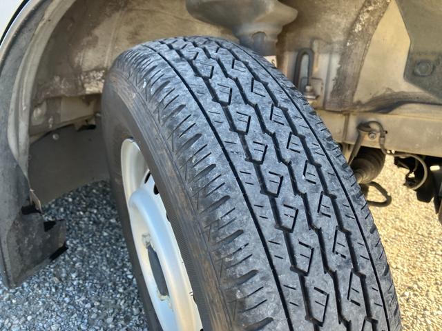 ミニキャブバン Ｇ　１年保証　４速オートマ　１オーナー　禁煙車　キーレス　デュアルカメラサポート　純正ナビ　Ｂｌｕｅｔｏｏｔｈ　ＳＤ　オートライト　Ｗエアバック　衝突軽減ブレーキ　車線逸脱防止　ソナー（21枚目）