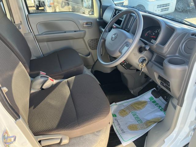 ＮＶ１００クリッパーバン ＤＸ　１オーナー　禁煙車　ＣＶＴ　コムテック製前後ドラレコ　ＥＴＣ　デュアルカメラサポート　衝突軽減ブレーキ　車線逸脱防止機能　誤発進抑制機能　アイストップ　ソナー　オートライト　Ｗエアバック（7枚目）