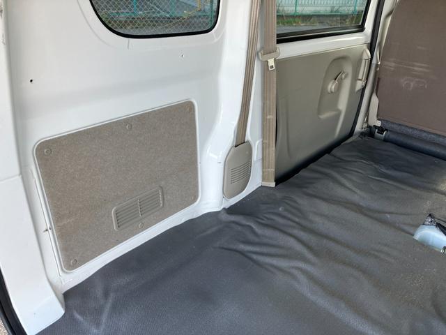 ＮＶ１００クリッパーバン ＤＸ　１オーナー　禁煙車　ＣＶＴ　コムテック製前後ドラレコ　ＥＴＣ　デュアルカメラサポート　衝突軽減ブレーキ　車線逸脱防止機能　誤発進抑制機能　アイストップ　ソナー　オートライト　Ｗエアバック（17枚目）